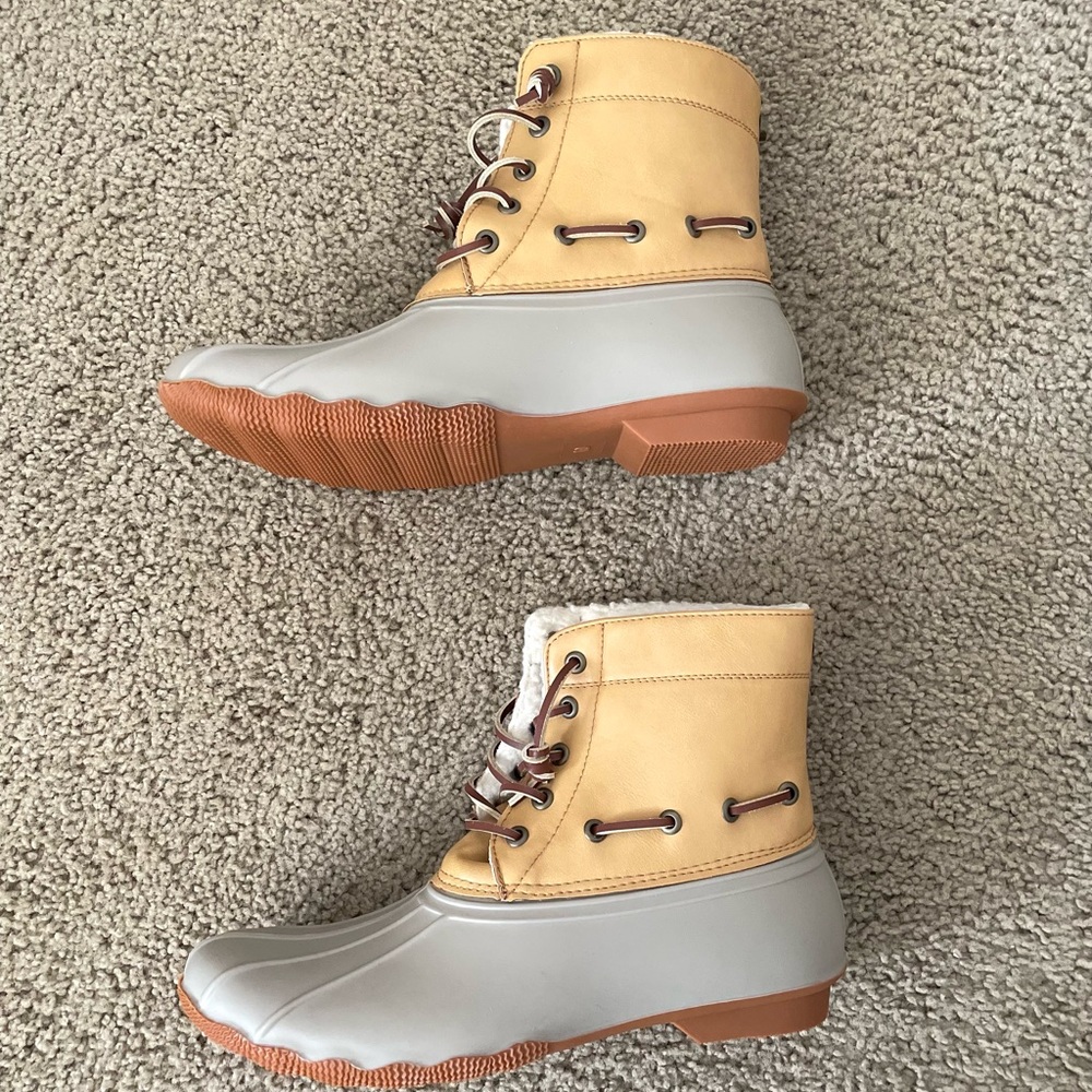 Fall Boot & Vest - Picture 7 of 10